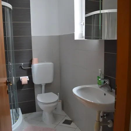 Kiara Apartman