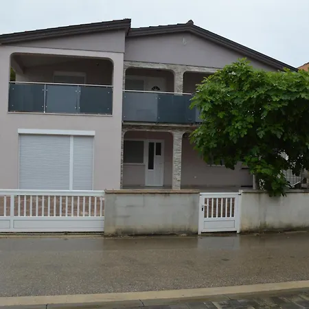 Appartement Kiara *